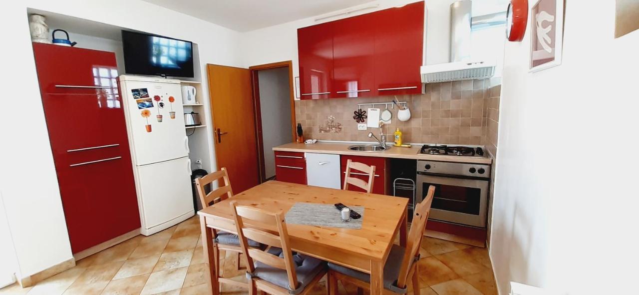 Apartment Monte Zaro Πούλα Εξωτερικό φωτογραφία
