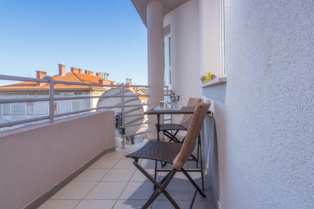 Apartment Monte Zaro Πούλα Εξωτερικό φωτογραφία