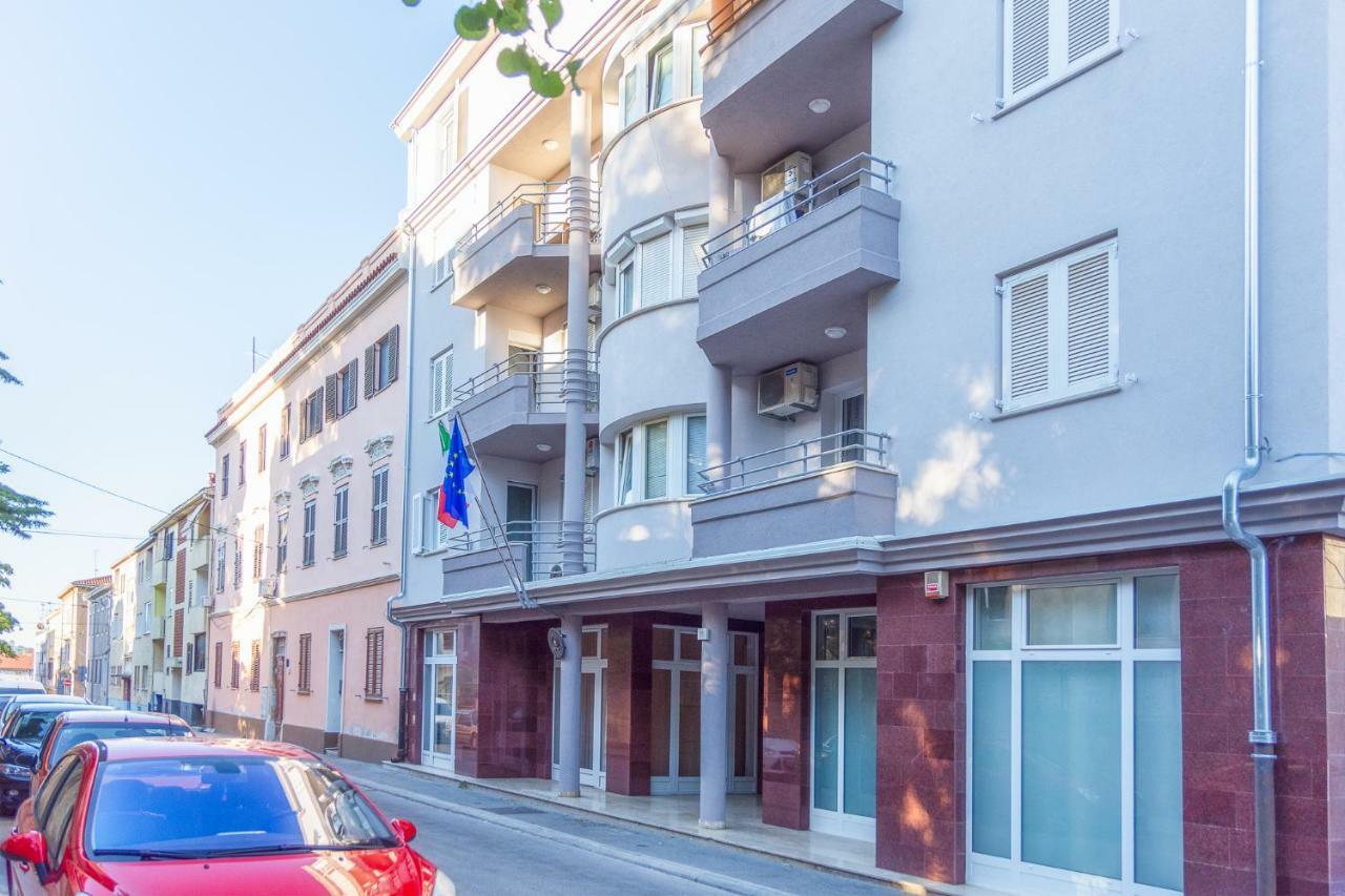 Apartment Monte Zaro Πούλα Εξωτερικό φωτογραφία